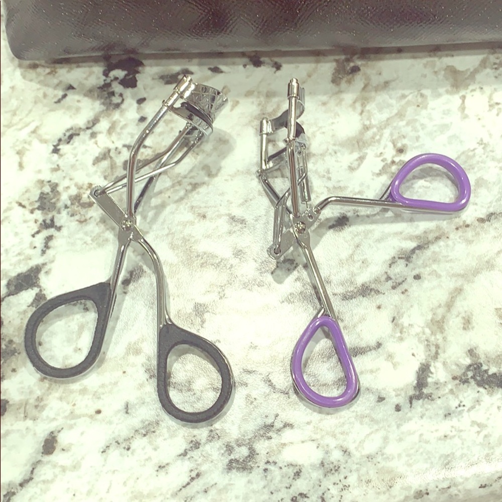 2 Eyelash Curlers!